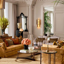 Cargar imagen en el visor de la galería, Side Table Lioness