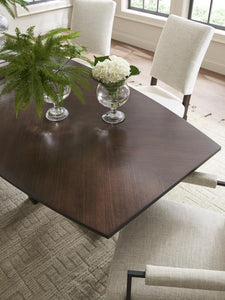 Clipse Dining Table