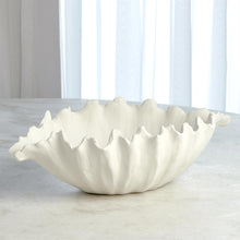 Cargar imagen en el visor de la galería, Organic Wave Oval Bowl-White-Lg
