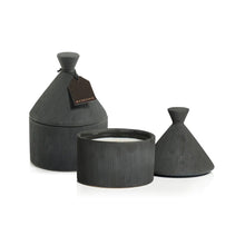 Cargar imagen en el visor de la galería, Trulli Stoneware Candle Jar- Black/ Grapefruit Juniper
