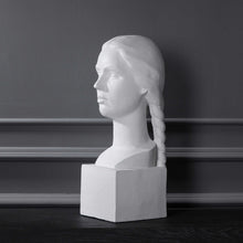 Cargar imagen en el visor de la galería, Braided Woman Sculpture
